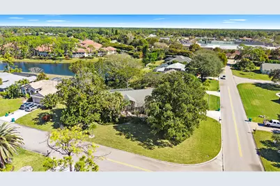 60 Brampton Ln, Naples, FL 34104 - Photo 57