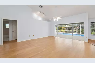 60 Brampton Ln, Naples, FL 34104 - Photo 7