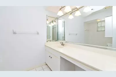 60 Brampton Ln, Naples, FL 34104 - Photo 21