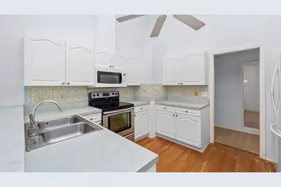 60 Brampton Ln, Naples, FL 34104 - Photo 13