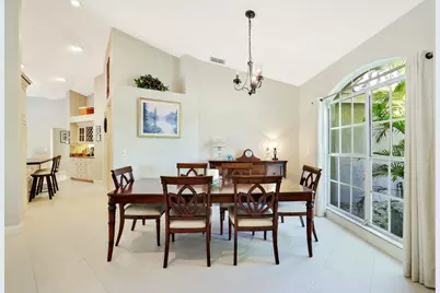 146 Muirfield Circle, Naples, FL 34113 - Photo 9