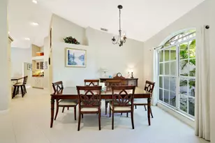 146 Muirfield Cir, Naples, FL 34113 - Photo 9