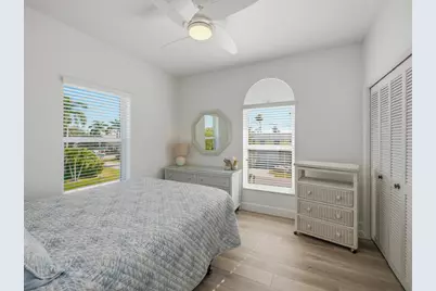 105 W Pago Pago Drive, Naples, FL 34113 - Photo 33