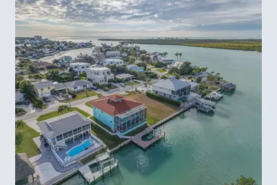 105 W Pago Pago Drive, Naples, FL 34113 - Photo 13