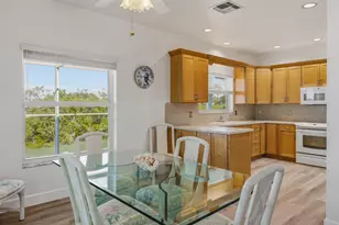 105 W Pago Pago Dr, Naples, FL 34113 - Photo 23