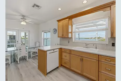 105 W Pago Pago Drive, Naples, FL 34113 - Photo 25