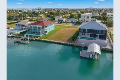 107 W Pago Pago Drive #ISLES OF CAPRI NO 2, Naples, FL 34113 - Photo 15