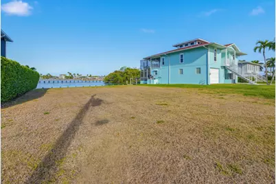 107 W Pago Pago Drive #ISLES OF CAPRI NO 2, Naples, FL 34113 - Photo 19