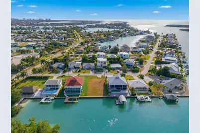 107 W Pago Pago Drive #ISLES OF CAPRI NO 2, Naples, FL 34113 - Photo 11