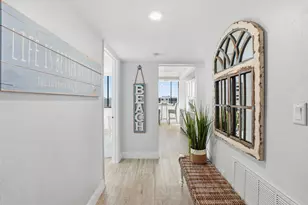 17 Bluebill Ave, Naples, FL 34108 - Photo 9