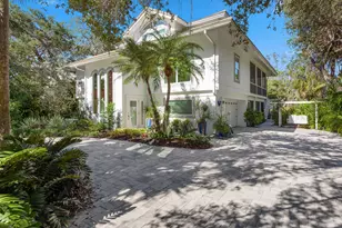 360 Gumbo Limbo Ln, Marco Island, FL 34145 - Photo 1