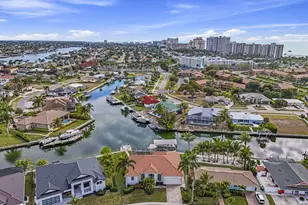 829 Wintergreen Ct, Marco Island, FL 34145 - Photo 41