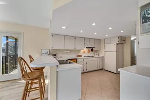 881 Panama Ct, Marco Island, FL 34145 - Photo 3