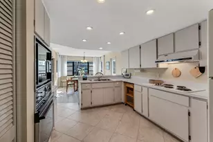 881 Panama Ct, Marco Island, FL 34145 - Photo 7