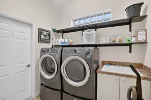 3350 Sandpiper Way, Naples, FL 34109 - Photo 25