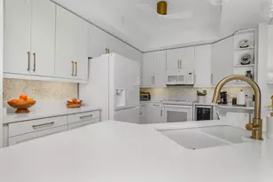 133 Vintage Bay, Marco Island, FL 34145 - Photo 5