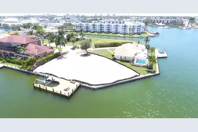 1231 Redwood Court, Marco Island, FL 34145 - Photo 15