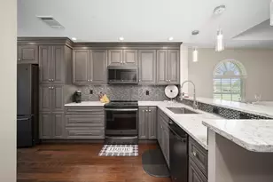 259 Deerwood Cir, Naples, FL 34113 - Photo 7