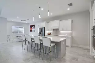 14327 Laguna Spgs Ln, Naples, FL 34114 - Photo 5