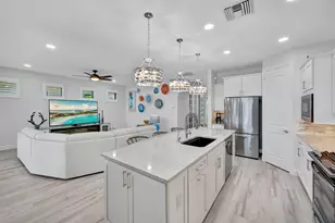 7460 Blackberry Dr, Naples, FL 34114 - Photo 11