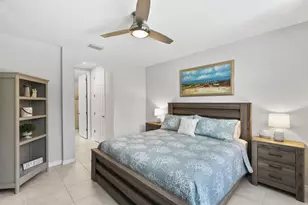 14683 Edgewater Cir, Naples, FL 34114 - Photo 17