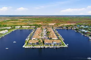 285 Stella Maris Dr S, Naples, FL 34114 - Photo 3