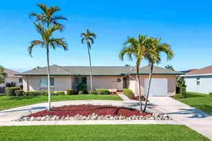 1160 Martinique Ct, Marco Island, FL 34145 - Photo 35