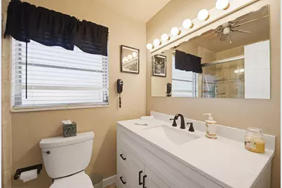 47 Constitution Drive, Naples, FL 34112 - Photo 9