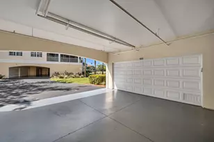 4843 Hampshire Ct, Naples, FL 34112 - Photo 33