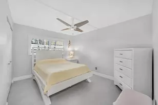 3055 Riviera Dr, Naples, FL 34103 - Photo 23