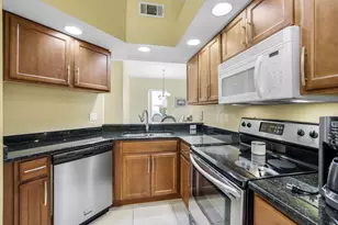 230 Newport Dr, Naples, FL 34114 - Photo 5