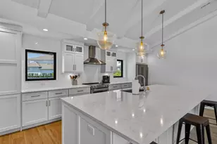 1401 Salvadore Ct, Marco Island, FL 34145 - Photo 9