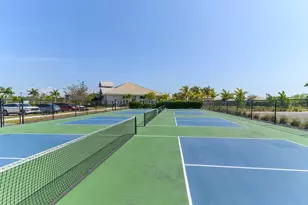 238 Indies Dr E, Naples, FL 34114 - Photo 29