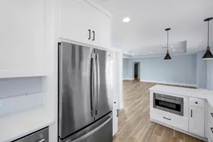 1242 Jamaica Rd, Marco Island, FL 34145 - Photo 7