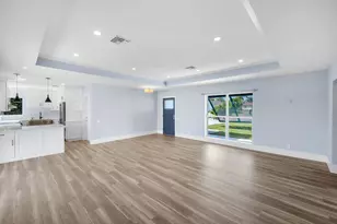 1242 Jamaica Rd, Marco Island, FL 34145 - Photo 5