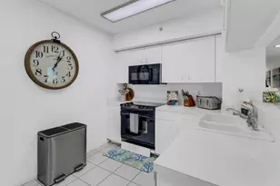 990 Cape Marco Dr, Marco Island, FL 34145 - Photo 7