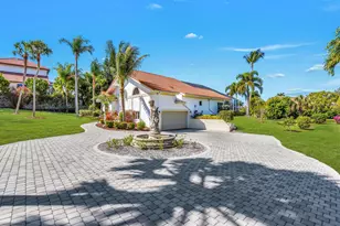 620 Inlet Dr, Marco Island, FL 34145 - Photo 3