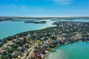 620 Inlet Dr, Marco Island, FL 34145 - Photo 5