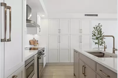 10851 Gulf Shore Drive #904, Naples, FL 34108 - Photo 13