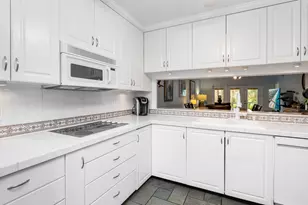 3032 Sandpiper Bay Cir, Naples, FL 34112 - Photo 3