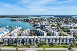 1027 Anglers Cove, Marco Island, FL 34145 - Photo 23