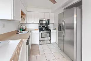 1538 Mainsail Dr, Naples, FL 34114 - Photo 3