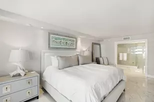 4001 Gulf Shore Blvd N, Naples, FL 34103 - Photo 15