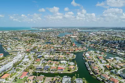798 Sea Court, Marco Island, FL 34145 - Photo 37