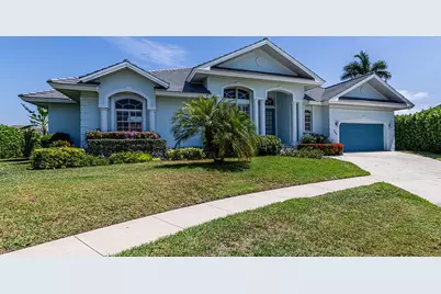 798 Sea Court, Marco Island, FL 34145 - Photo 3