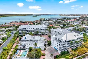 160 Palm St, Marco Island, FL 34145 - Photo 29