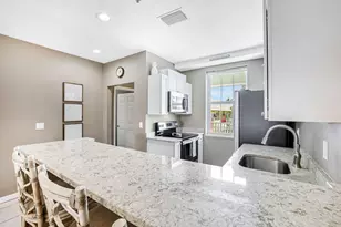 160 Palm St, Marco Island, FL 34145 - Photo 9