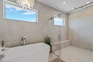 296 Seabreeze Dr, Marco Island, FL 34145 - Photo 23