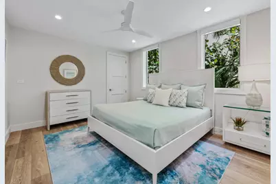 296 Seabreeze Drive, Marco Island, FL 34145 - Photo 35