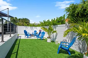 679 Seagrape Dr, Marco Island, FL 34145 - Photo 35